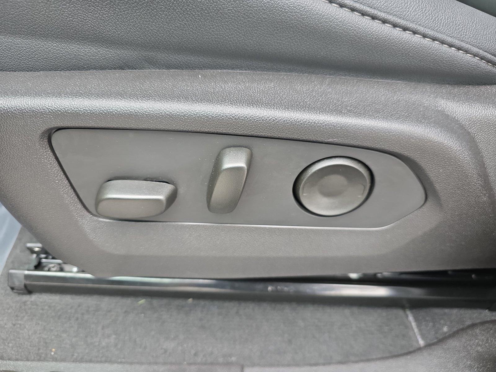 2026 Chevrolet Colorado LT - Photo 21
