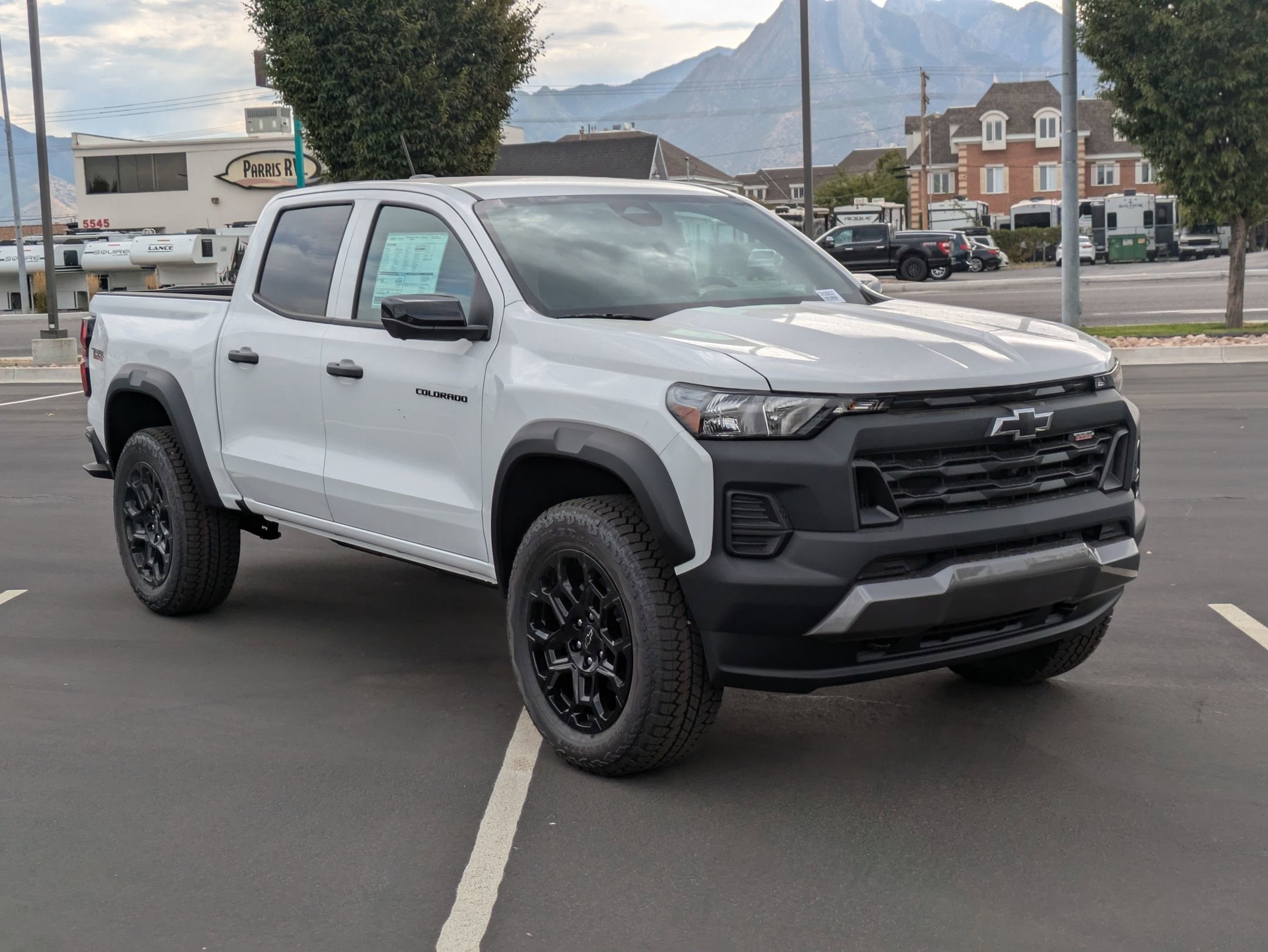 2026 Chevrolet Colorado Trail Boss - Photo 8