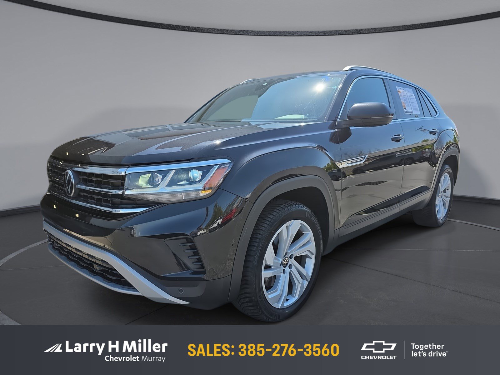 2020 Volkswagen Atlas Cross Sport 3.6L V6 SEL 4MOTION's photo