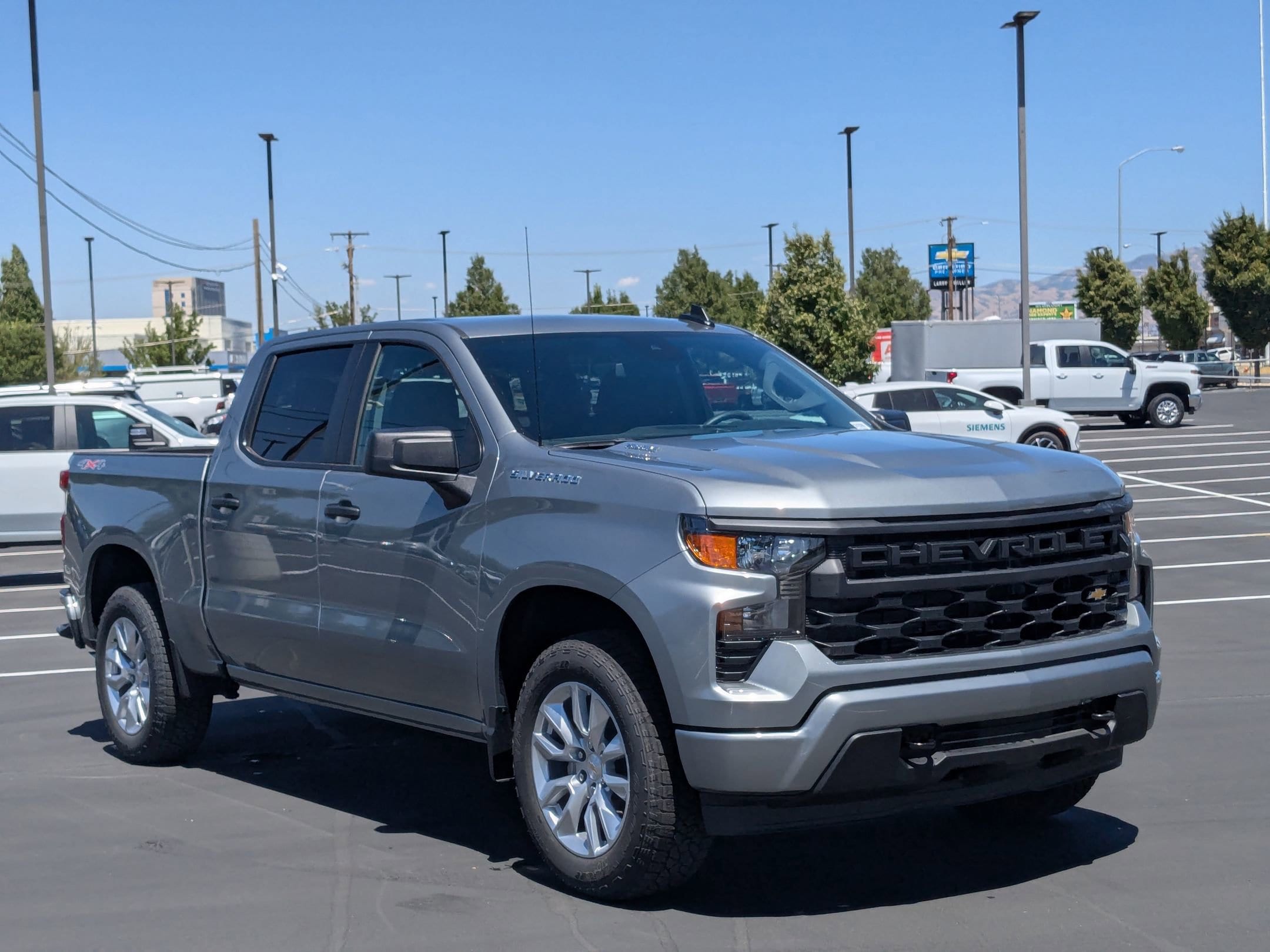 2025 Chevrolet Silverado 1500 Custom - Photo 8