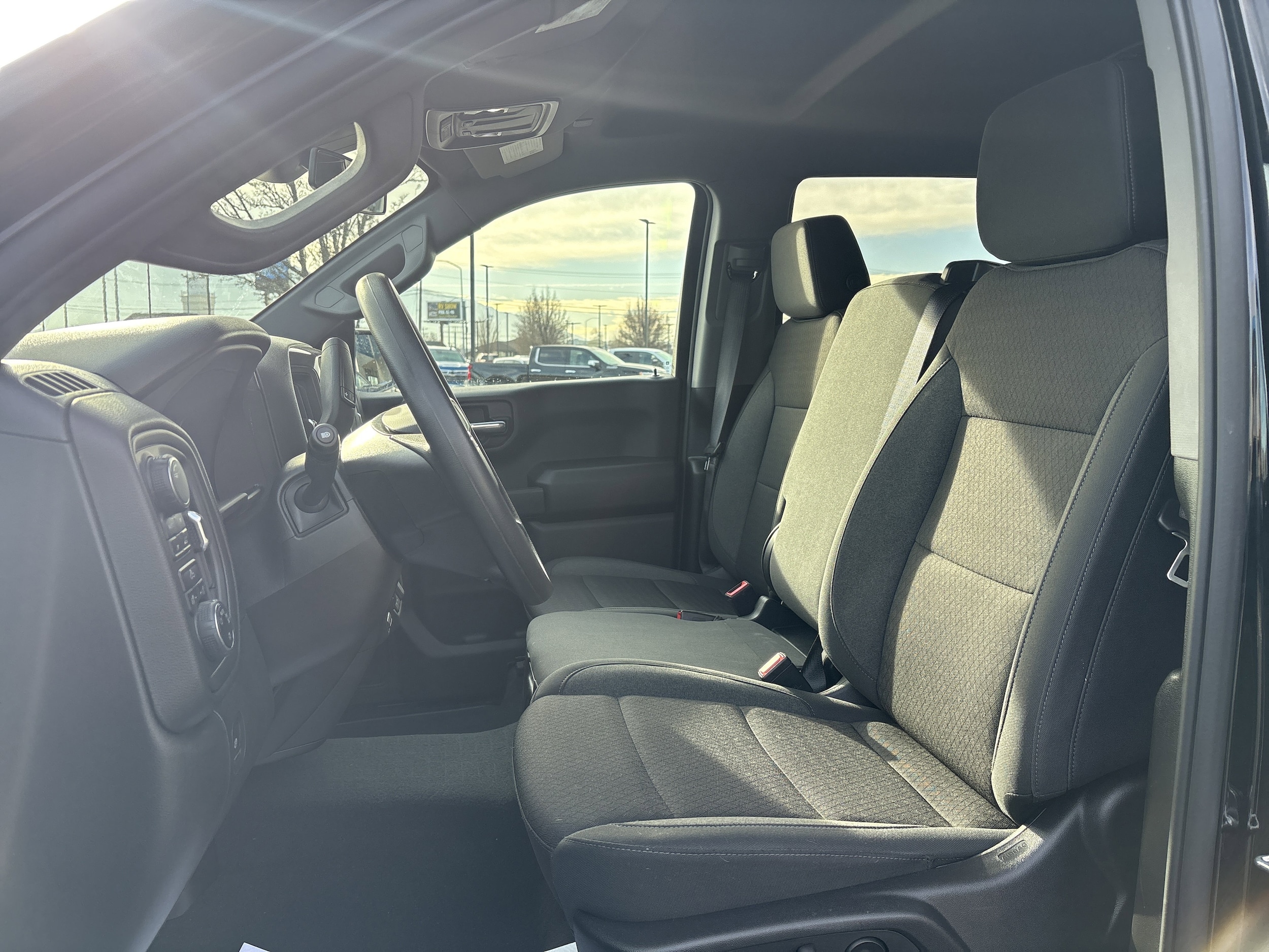 2025 Chevrolet Silverado 1500 Custom - Photo 13