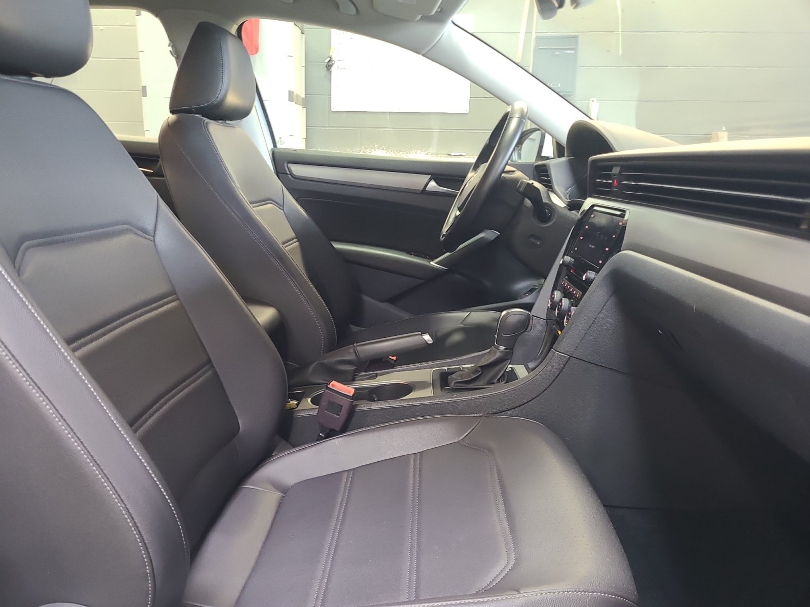 2020 Volkswagen Passat SE - Photo 20