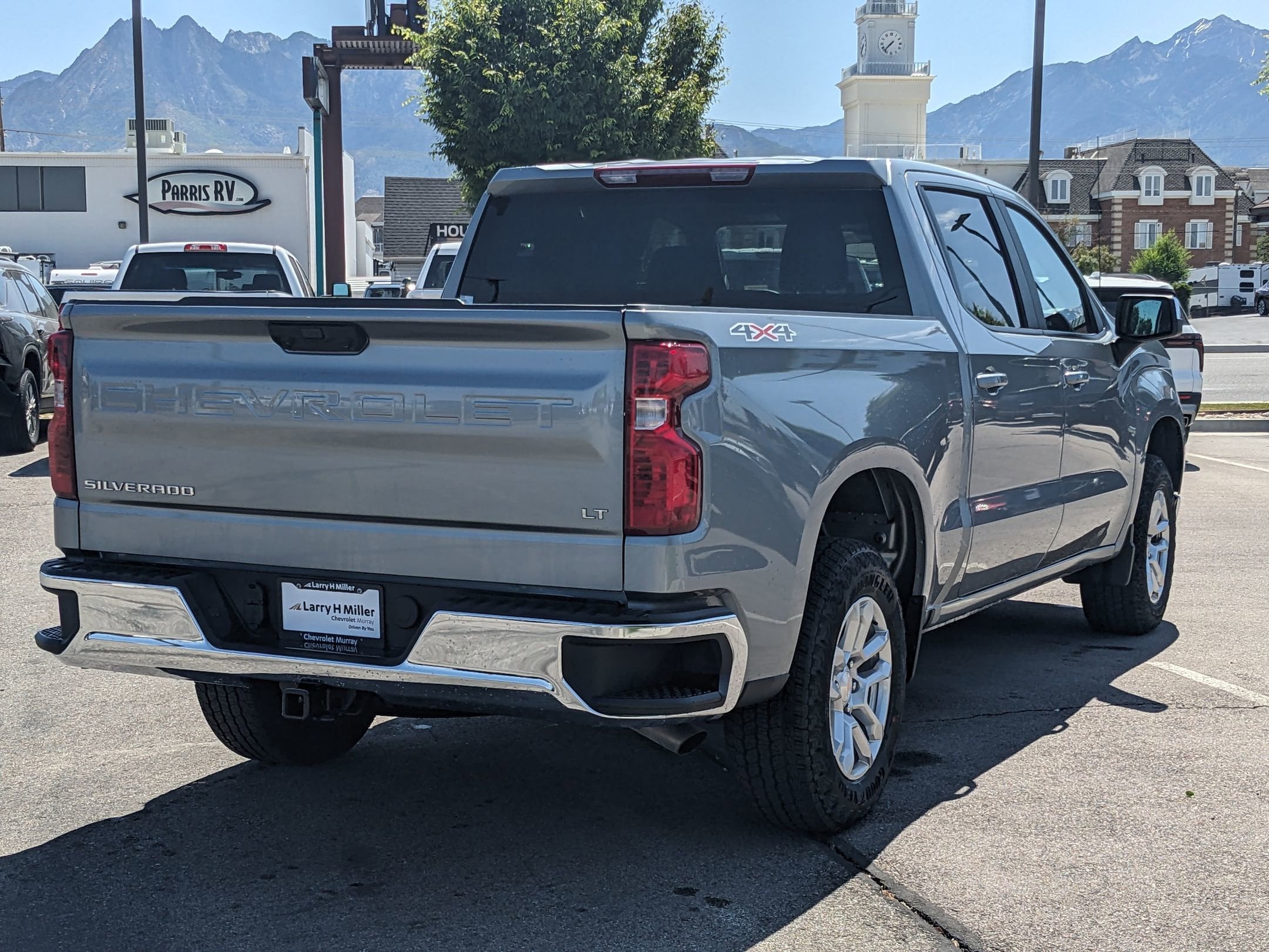 2025 Chevrolet Silverado 1500 LT - Photo 6