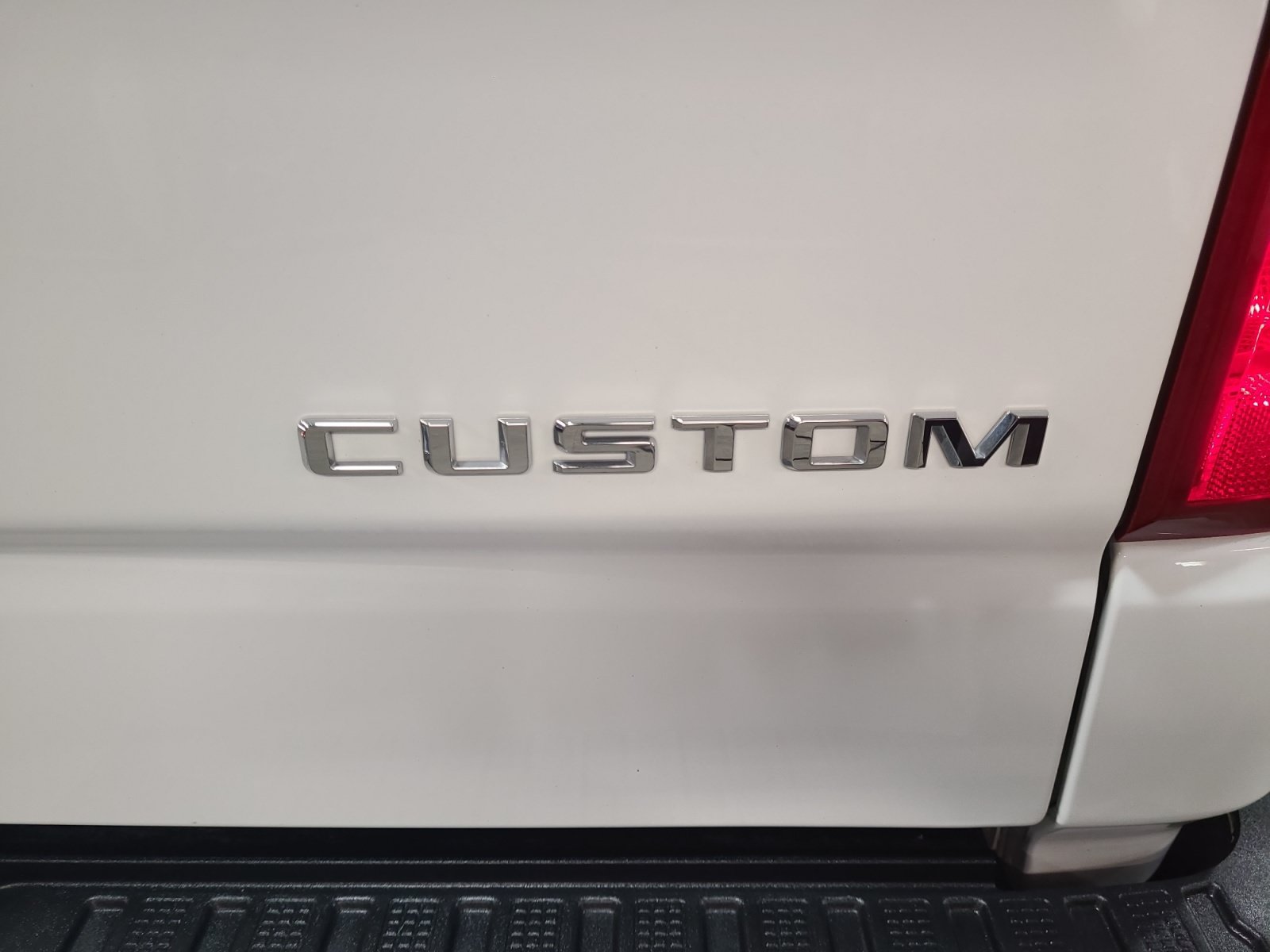 2023 Chevrolet Silverado 1500 Custom - Photo 24