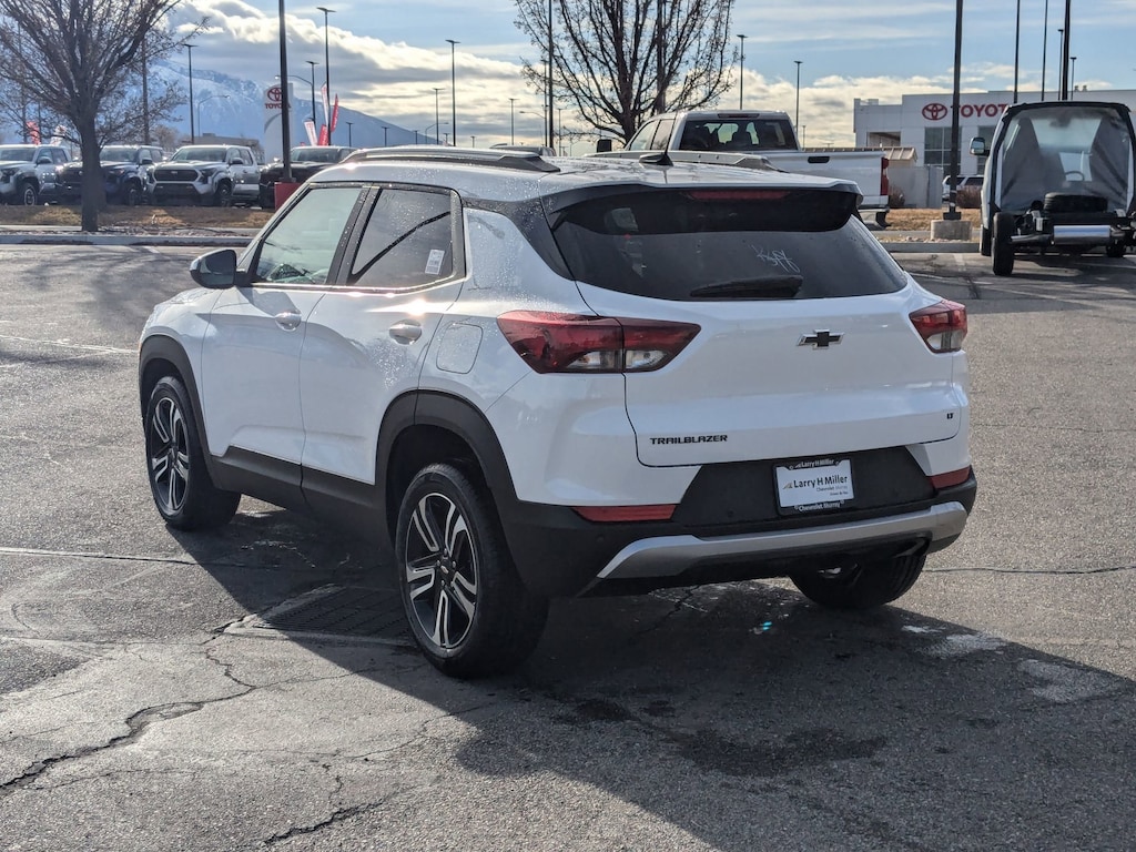New 2025 Chevrolet Trailblazer LT SUV