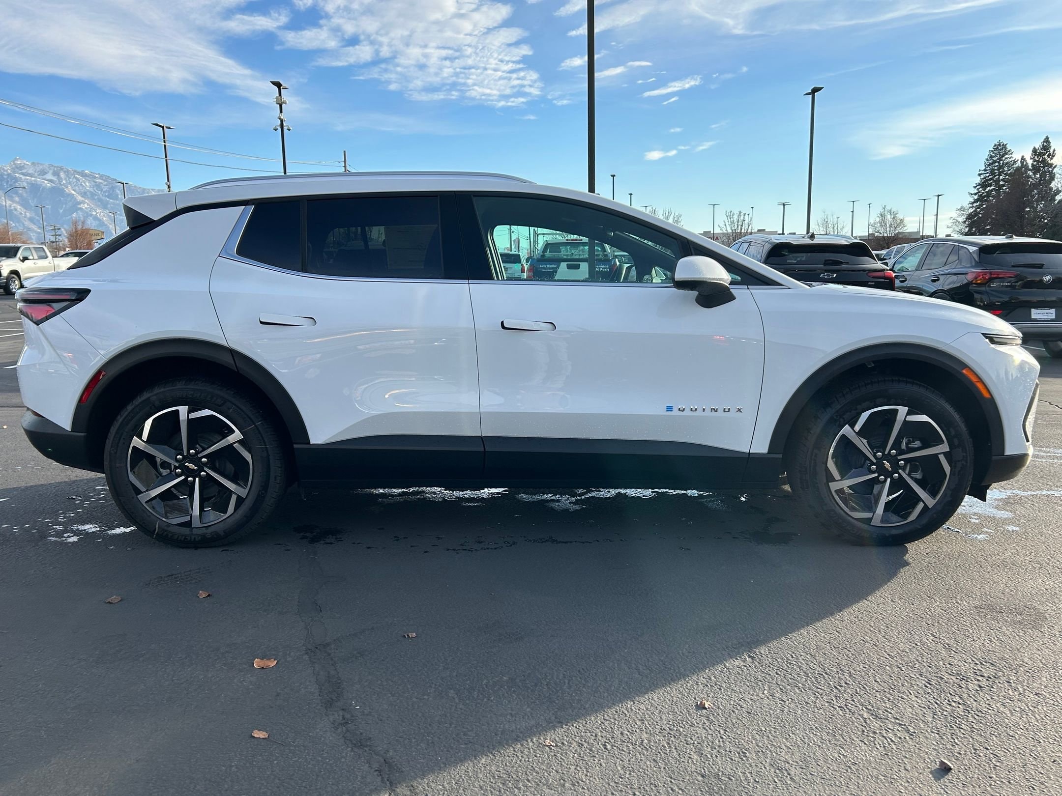 2026 Chevrolet Equinox EV 2LT - Photo 7