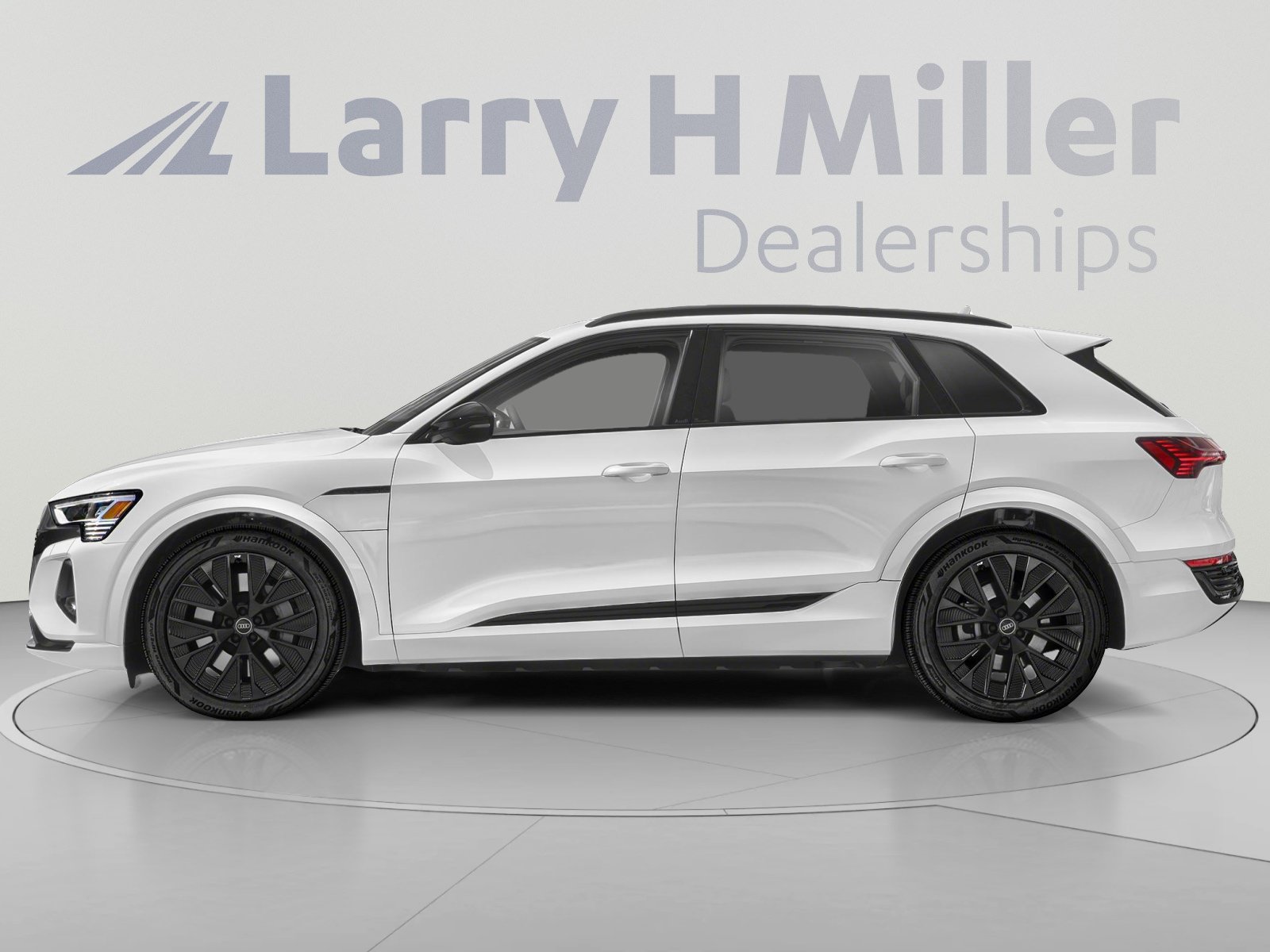 Used 2024 Audi Q8 e-tron Prestige SUV