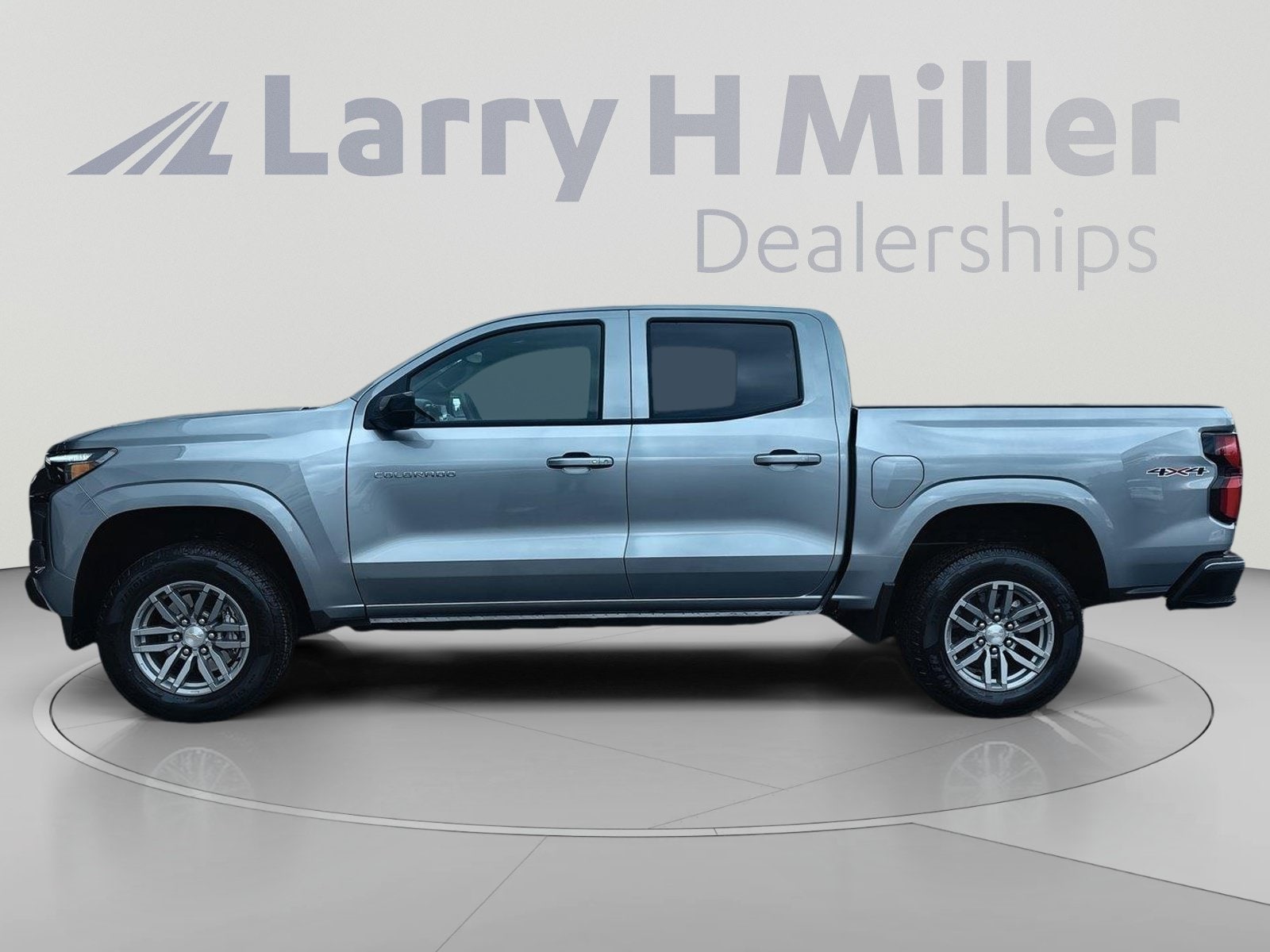 2026 Chevrolet Colorado LT - Photo 12