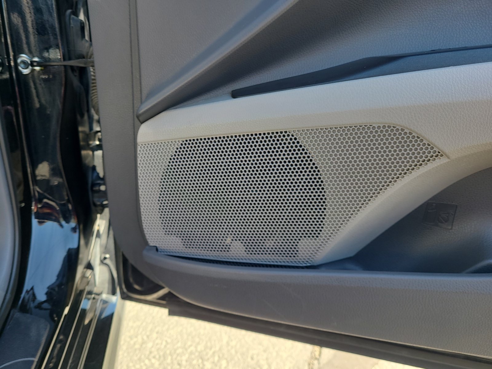 2024 Toyota Camry SE - Photo 28
