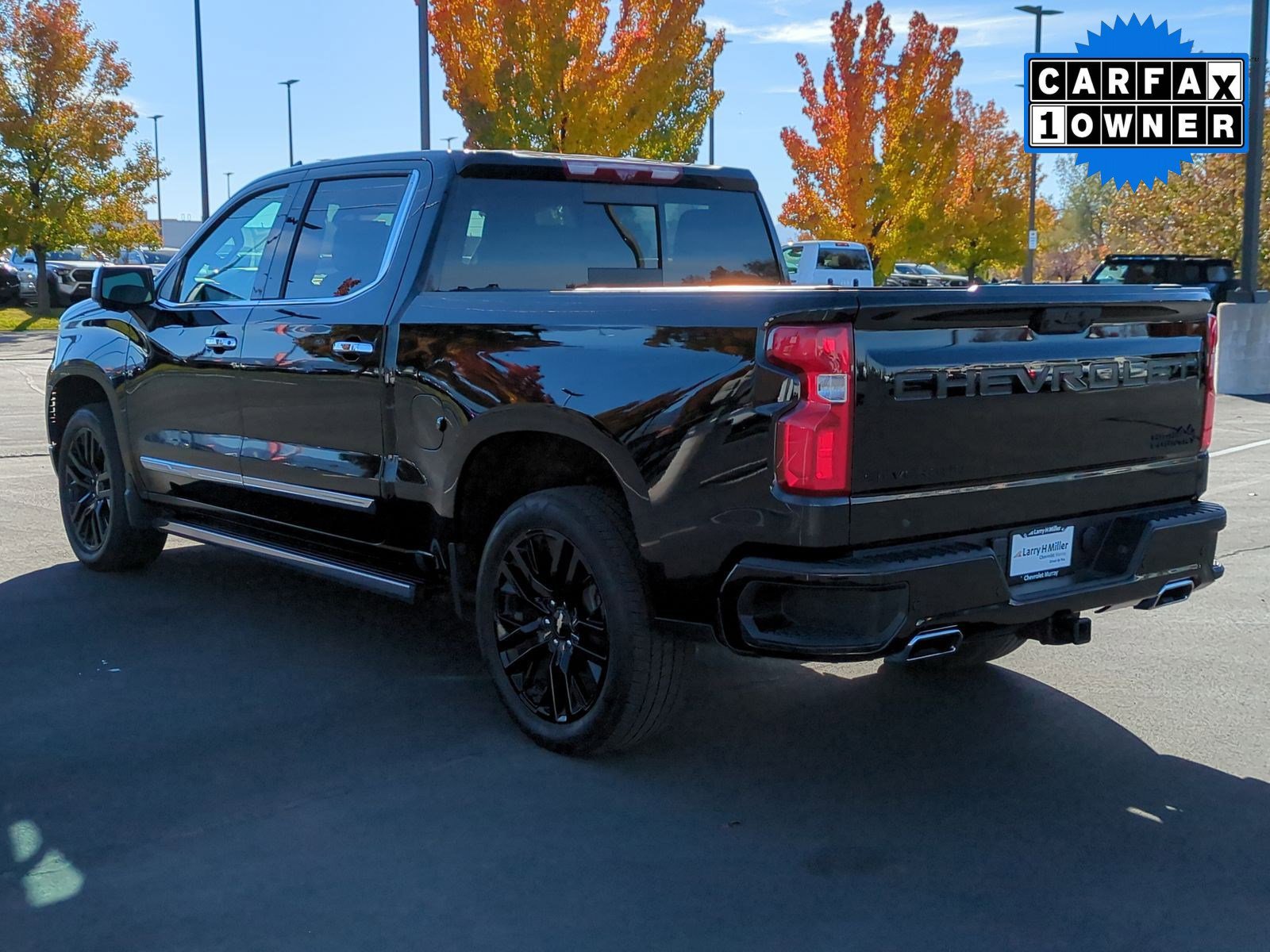 2023 Chevrolet Silverado 1500 High Country photo 3