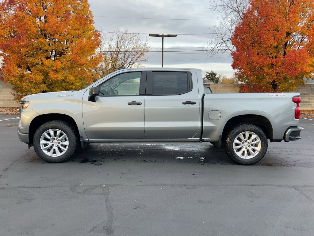 New 2026 Chevrolet Silverado 1500 Custom Truck