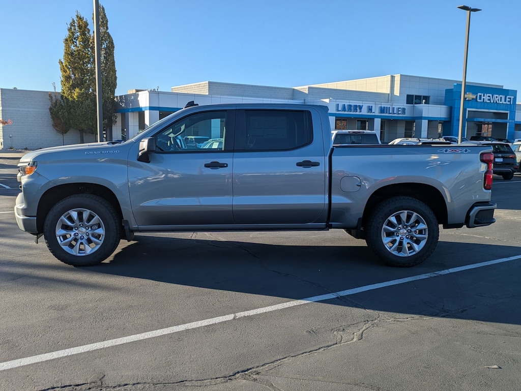 New 2026 Chevrolet Silverado 1500 Custom Truck
