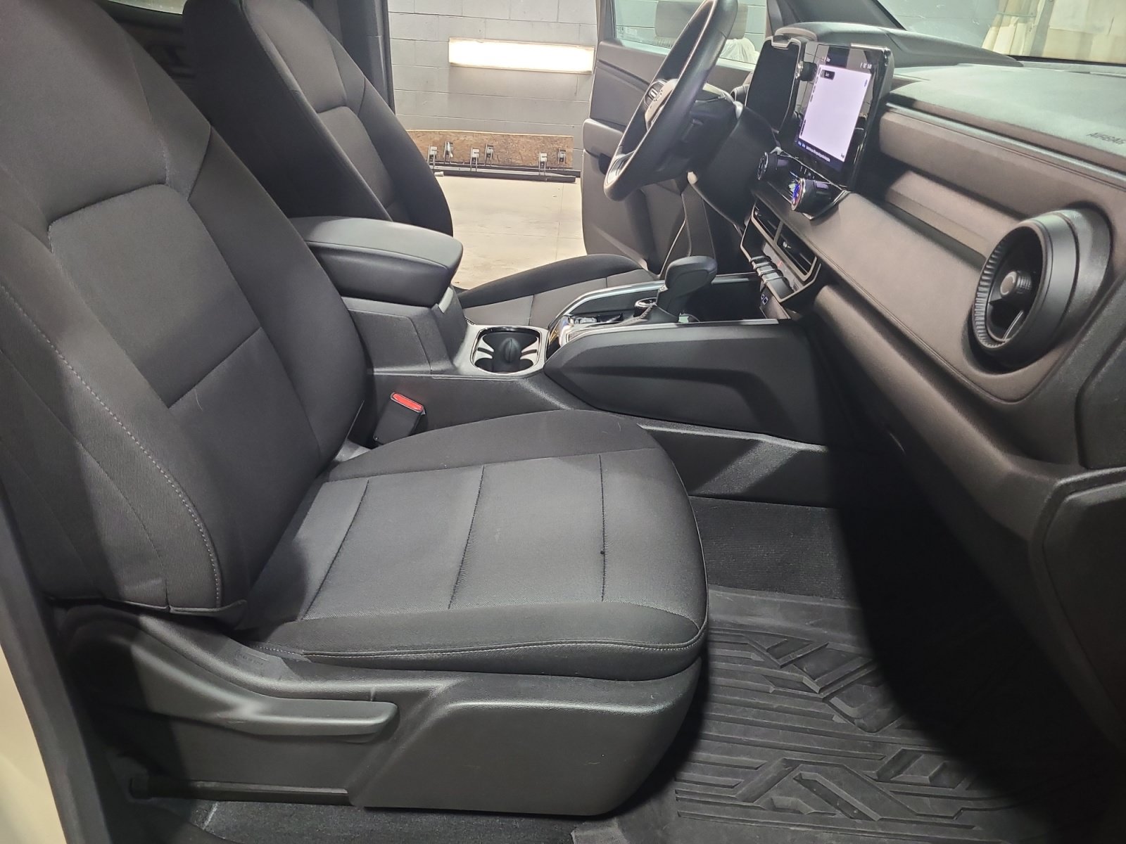 2024 Chevrolet Colorado Trail Boss - Photo 20
