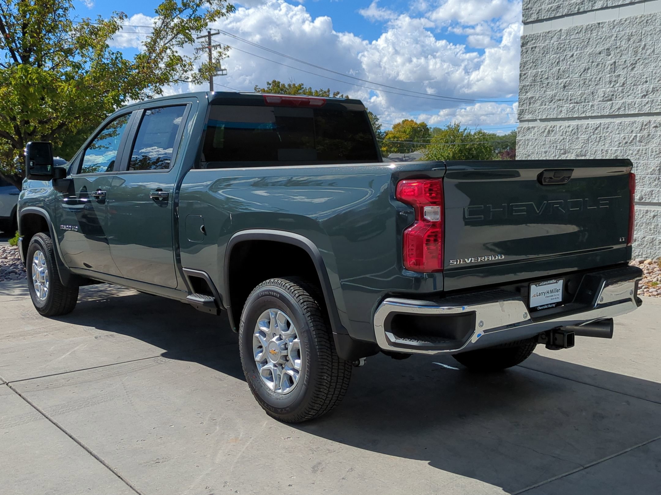 2026 Chevrolet Silverado 3500HD LT photo 4