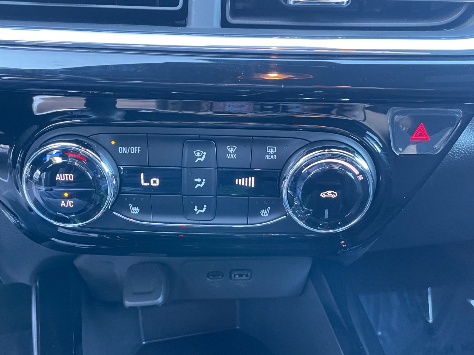 2026 Chevrolet Trax RS - Photo 21