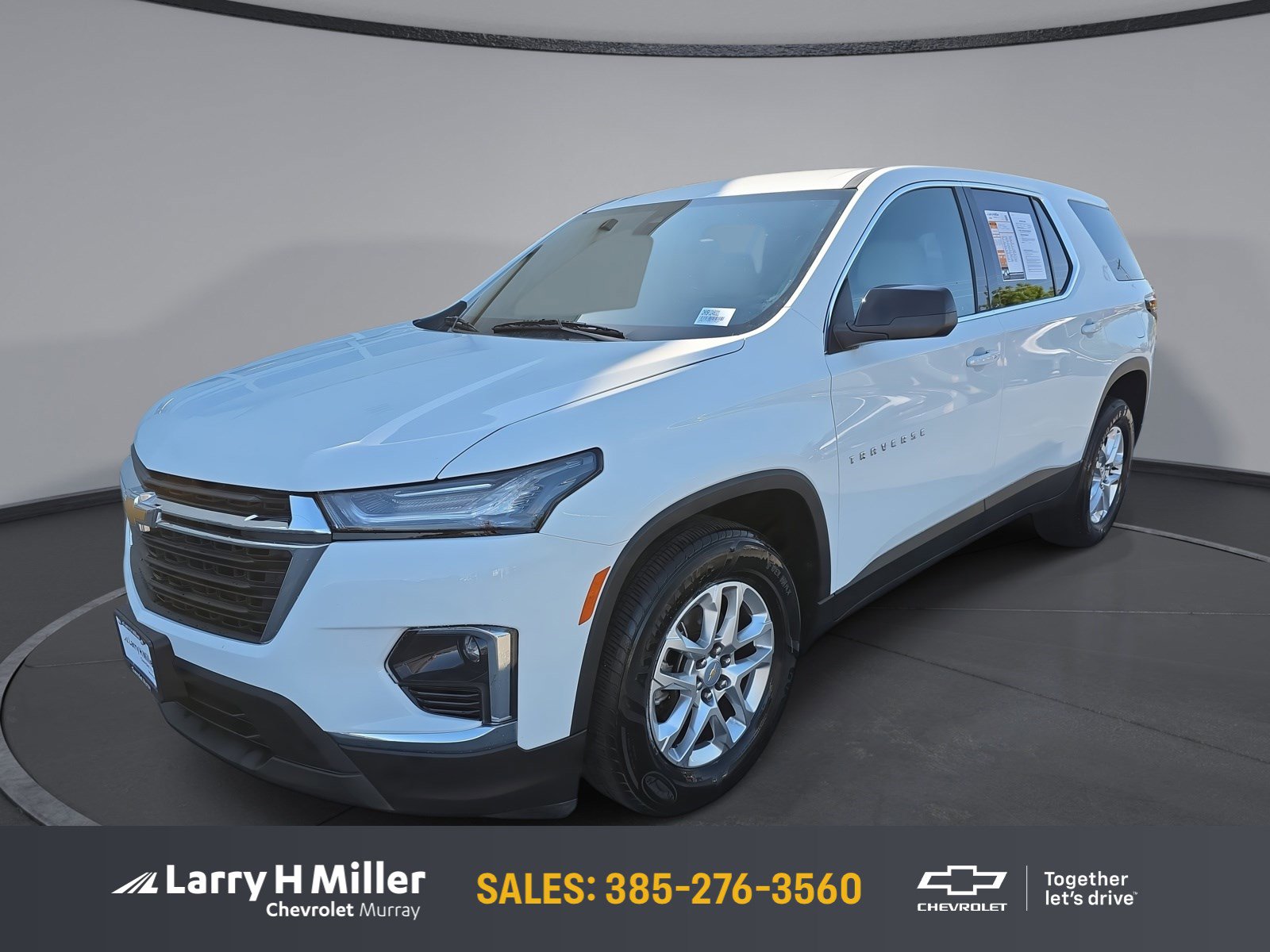 2023 Chevrolet Traverse AWD LS's photo