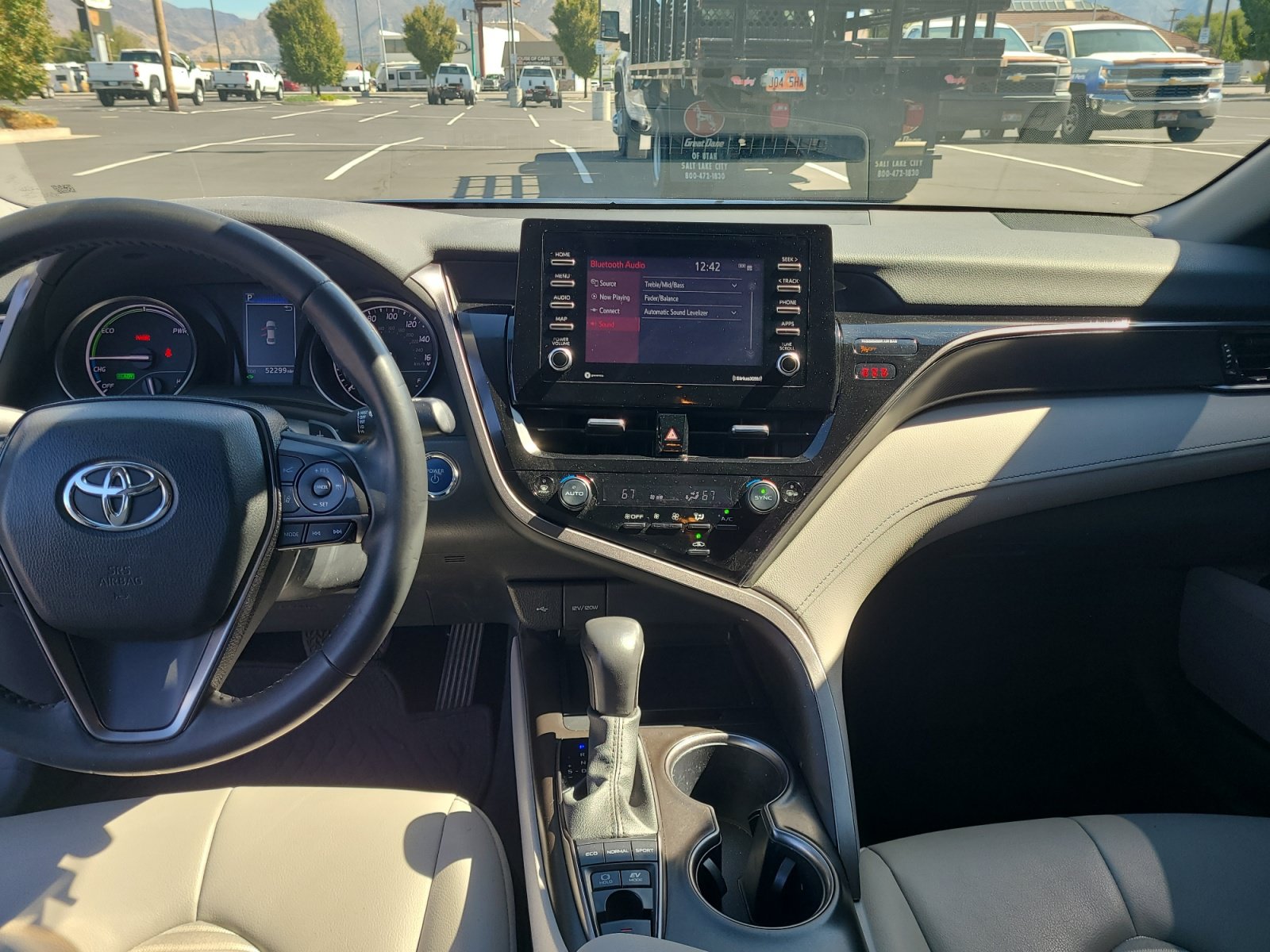 2024 Toyota Camry SE - Photo 21