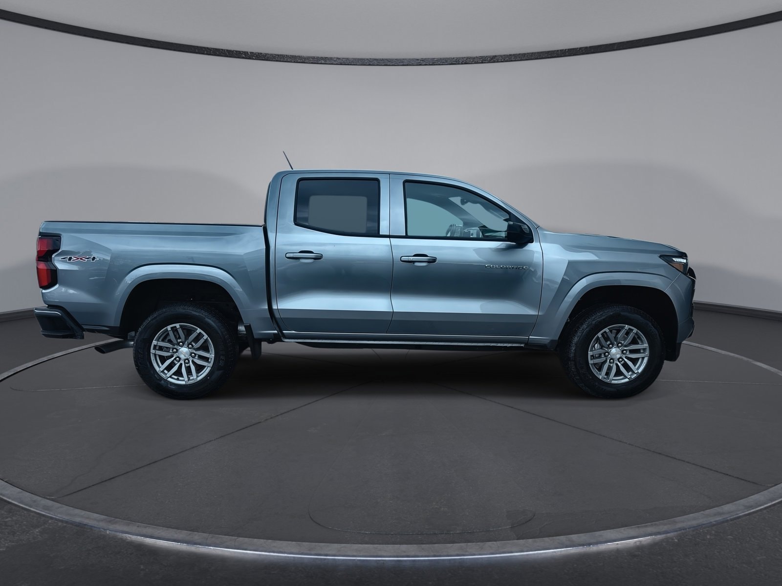 2026 Chevrolet Colorado LT - Photo 15