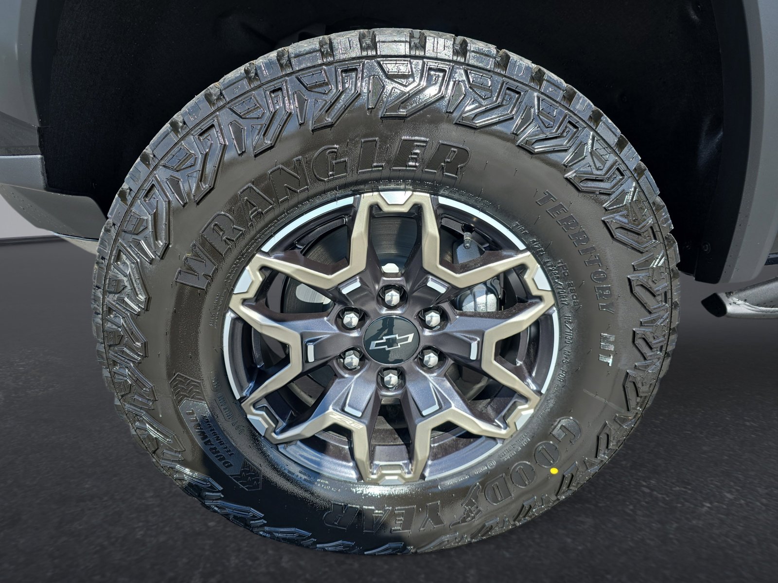 2026 Chevrolet Colorado ZR2 - Photo 19