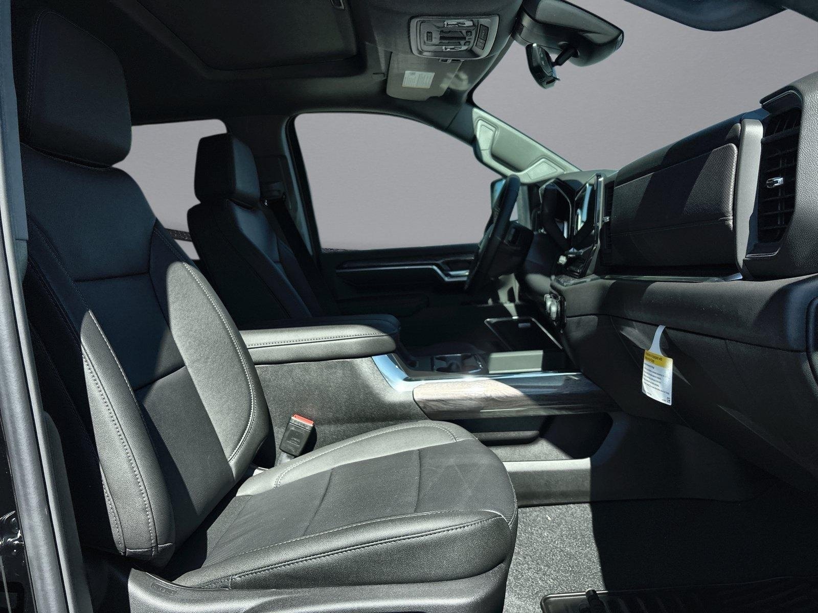 2026 Chevrolet Silverado 3500 HD LTZ - Photo 38
