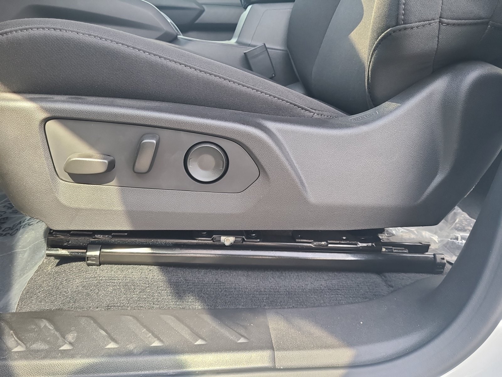 2025 Chevrolet Colorado Work Truck - Photo 15