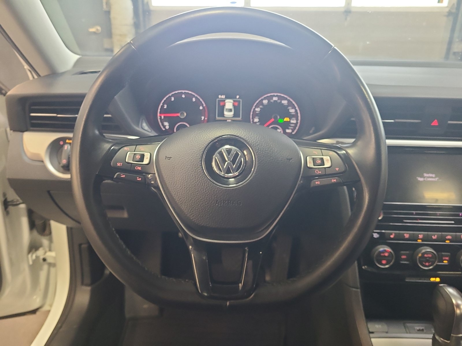 2020 Volkswagen Passat SE - Photo 10
