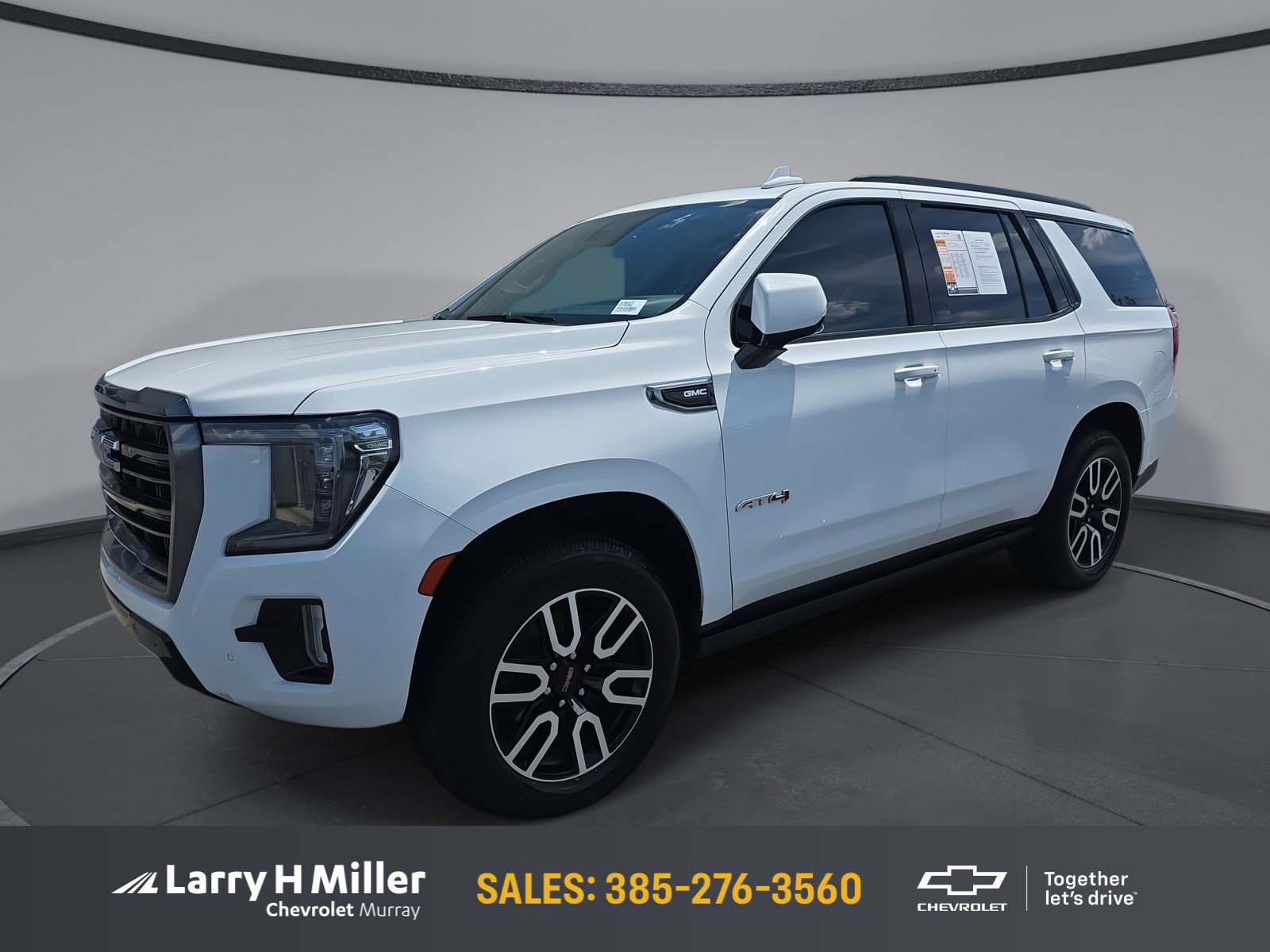 2021 GMC Yukon 4WD AT4's photo