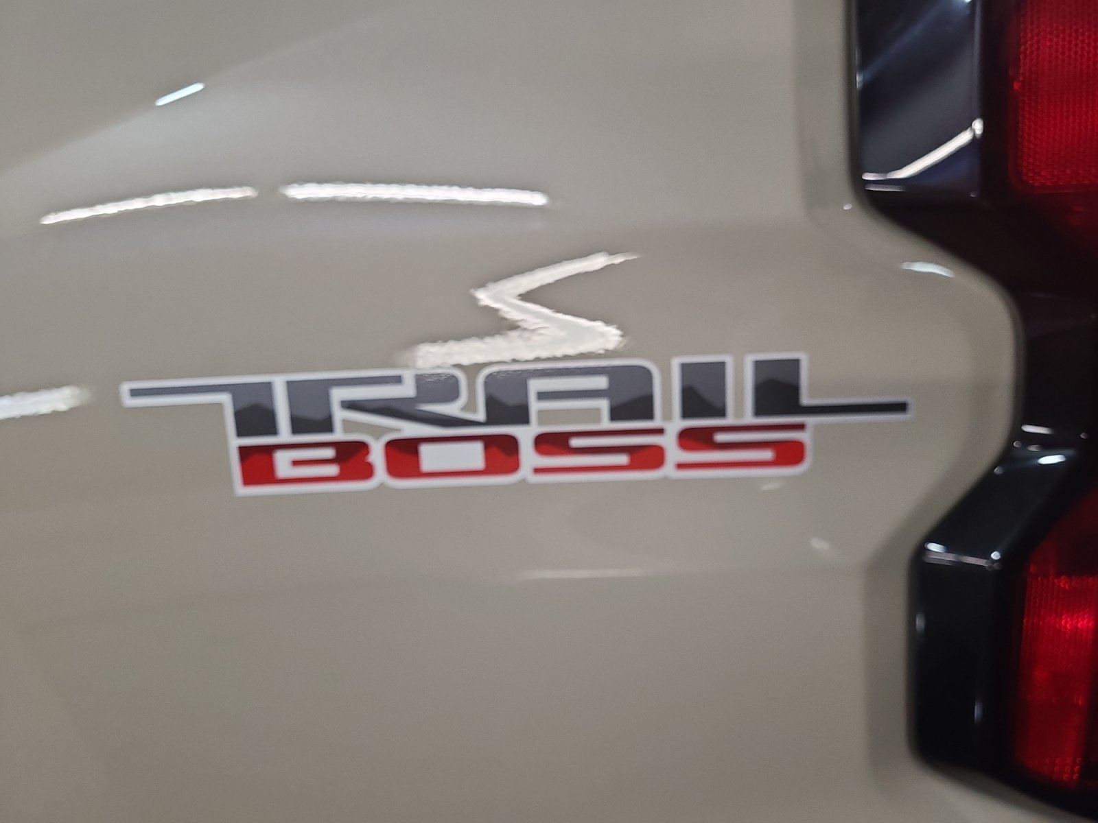 2024 Chevrolet Colorado Trail Boss - Photo 25