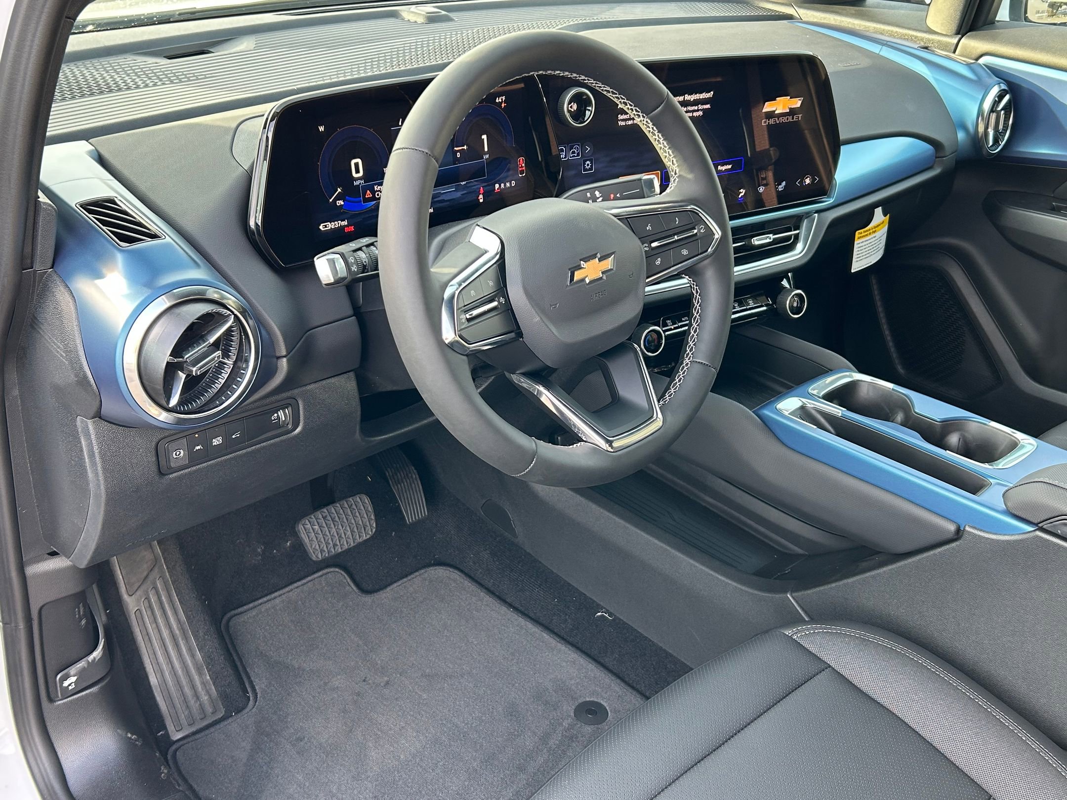 2026 Chevrolet Equinox EV 2LT - Photo 11