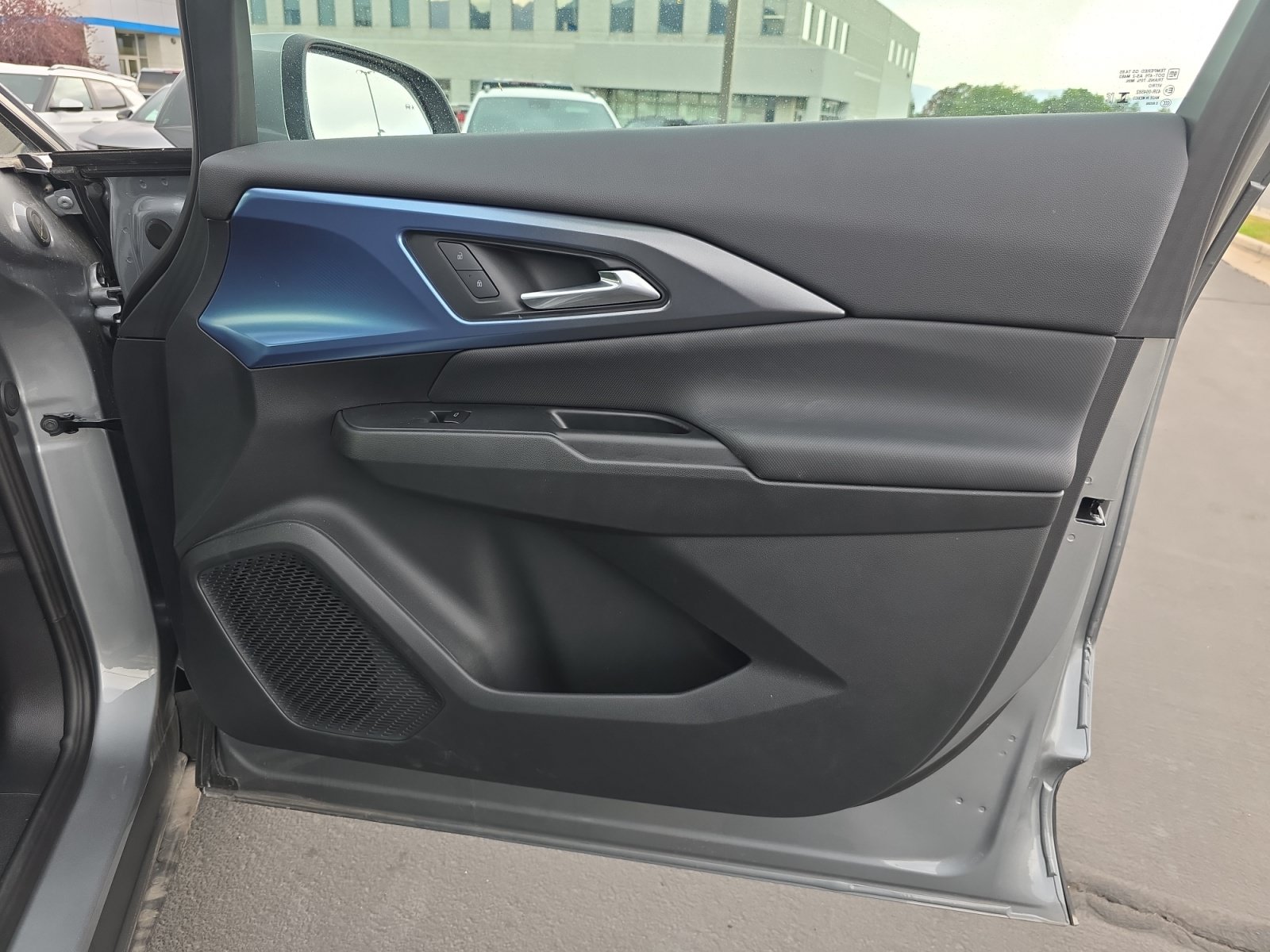 2026 Chevrolet Equinox EV 2LT - Photo 29
