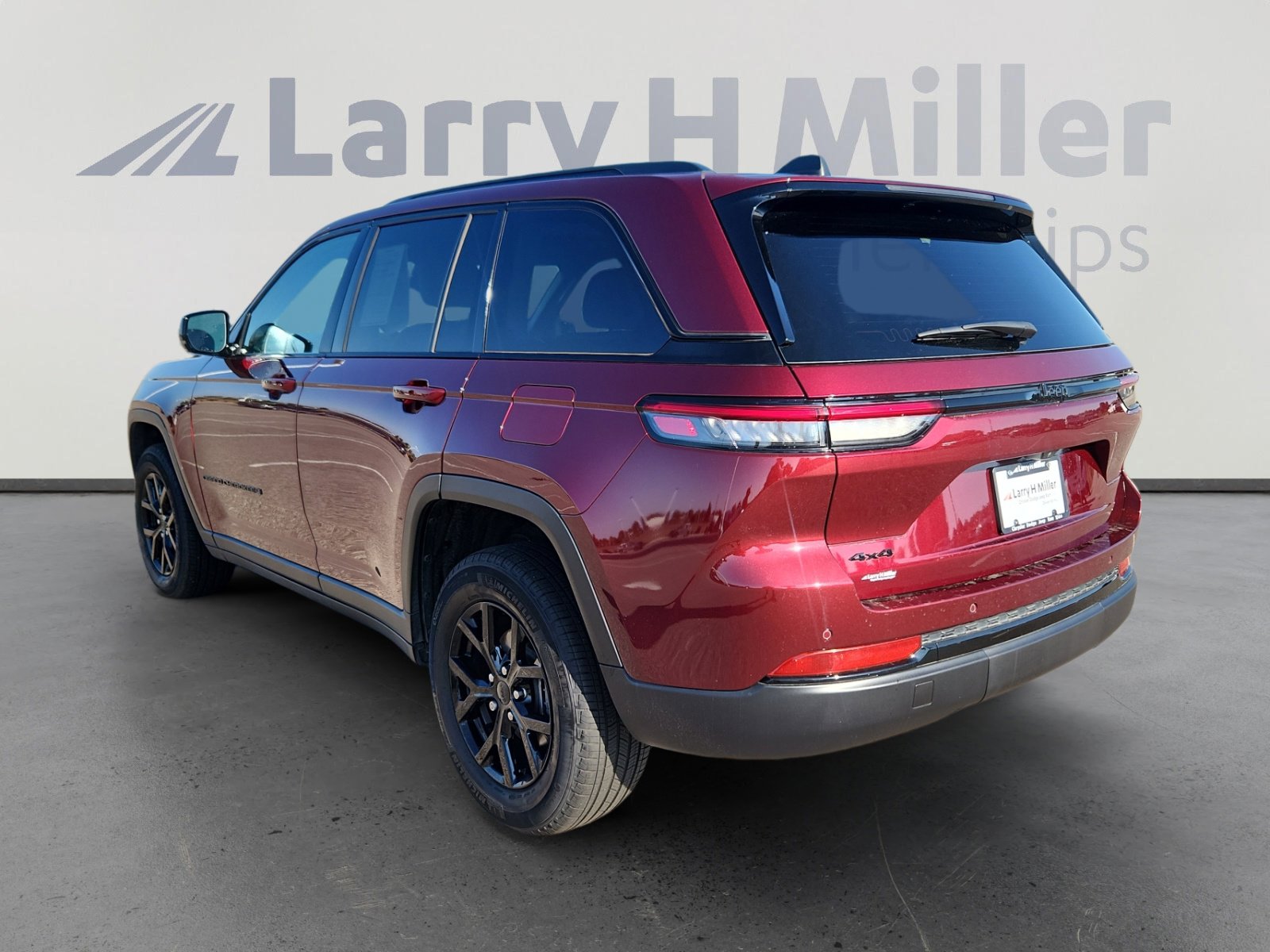 2024 Jeep Grand Cherokee Laredo Altitude X photo 4