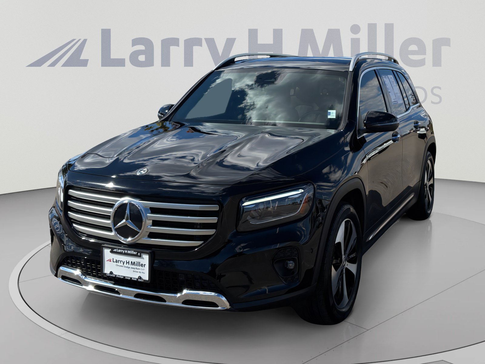 2025 Mercedes-Benz GLB Base