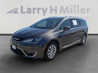 Used 2018 Chrysler Pacifica Touring L Plus Van Denver, CO