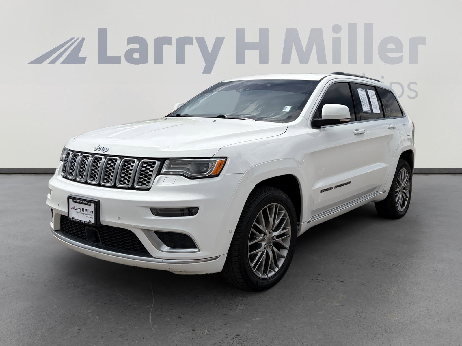 2017 Jeep Grand Cherokee Summit 4WD's photo