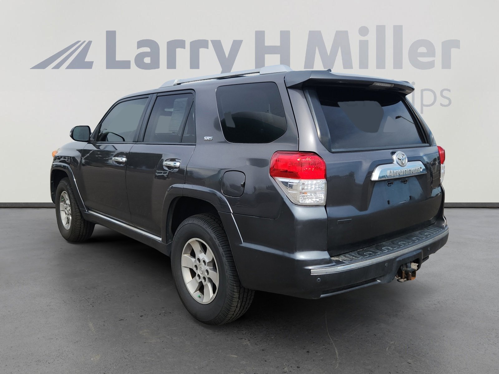 2013 Toyota 4Runner SR5 photo 2