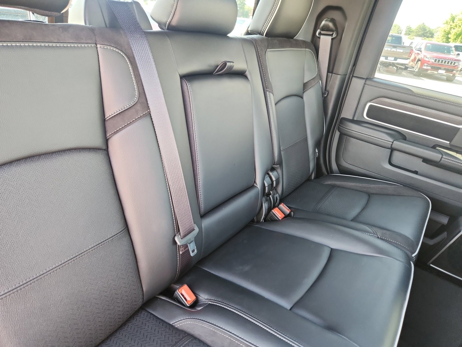 2025 RAM 2500 Laramie - Photo 18