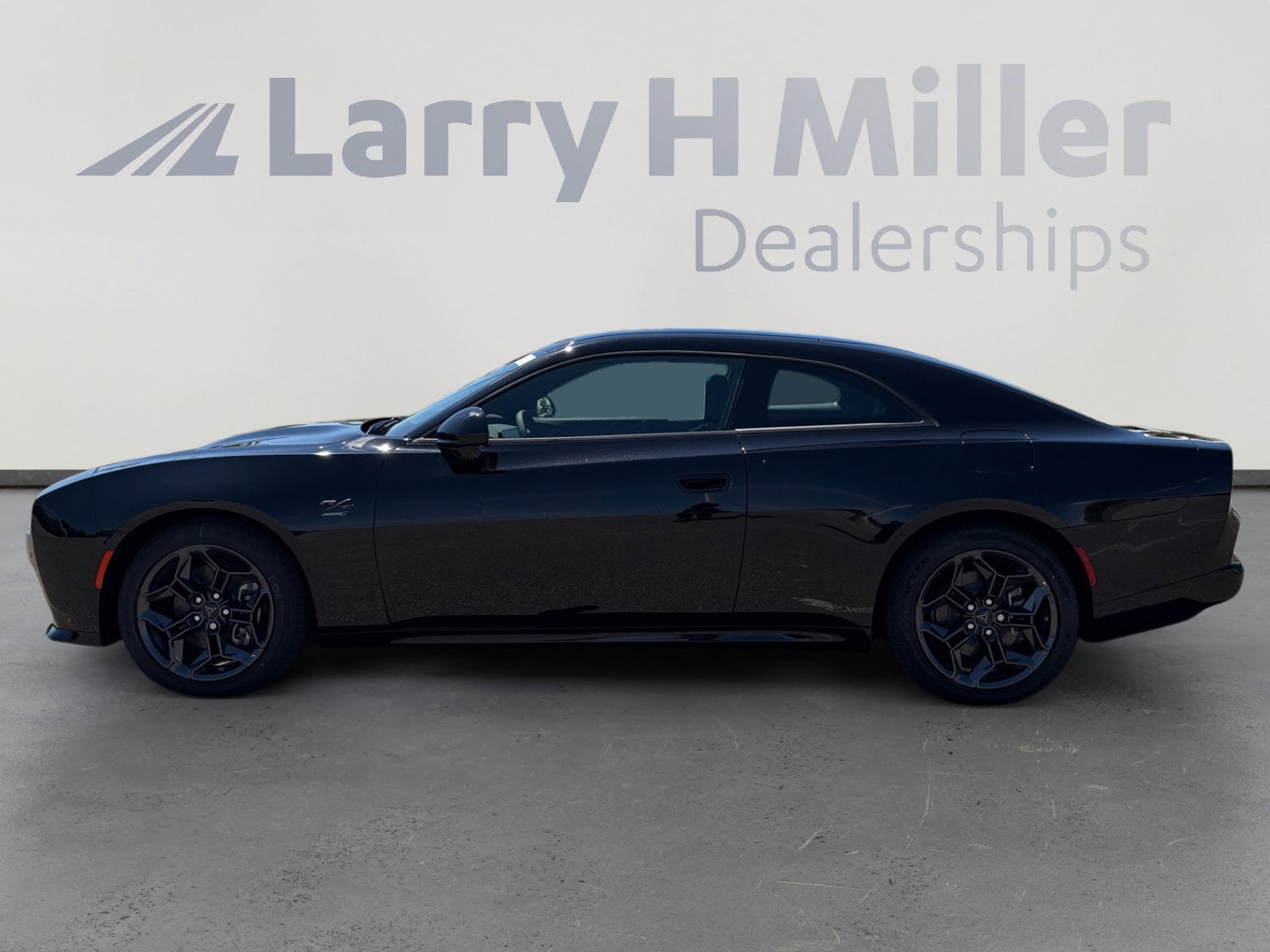 2025 Dodge Charger Daytona R/T - Photo 2