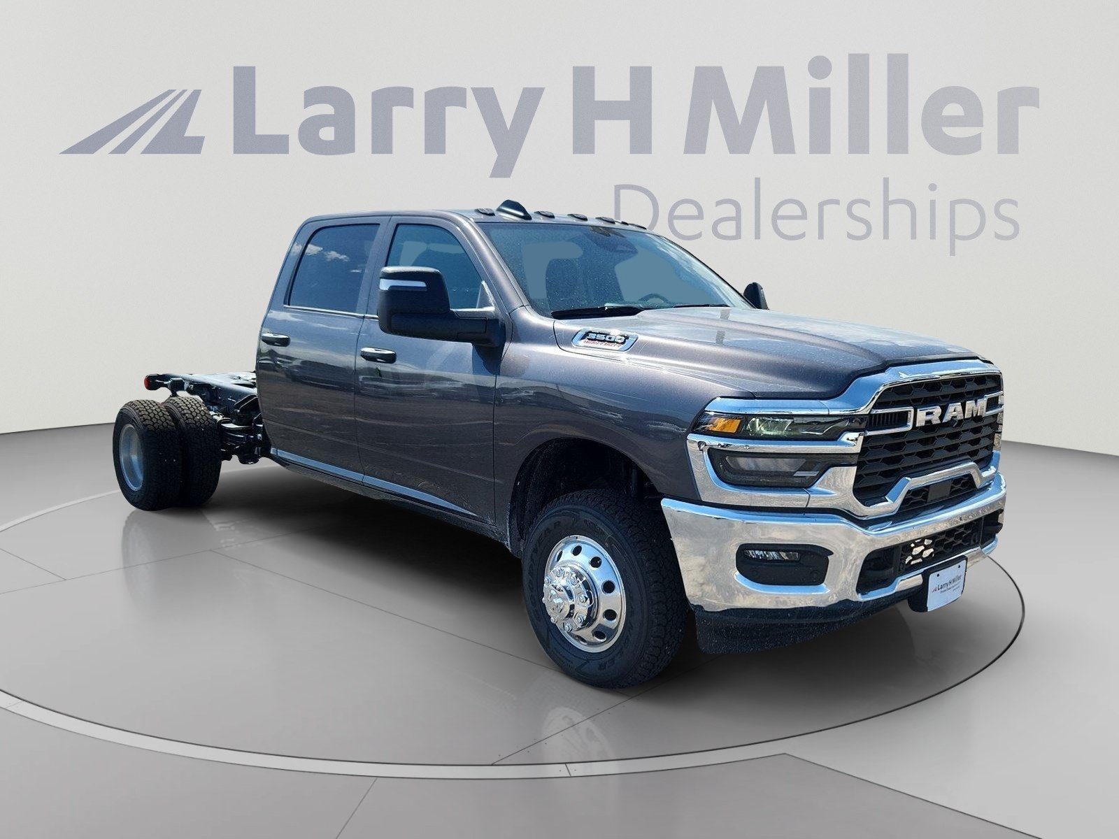 2025 RAM 3500 Chassis Tradesman - Photo 7