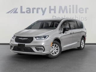 New 2026 Chrysler Pacifica Select Passenger Van Denver, CO