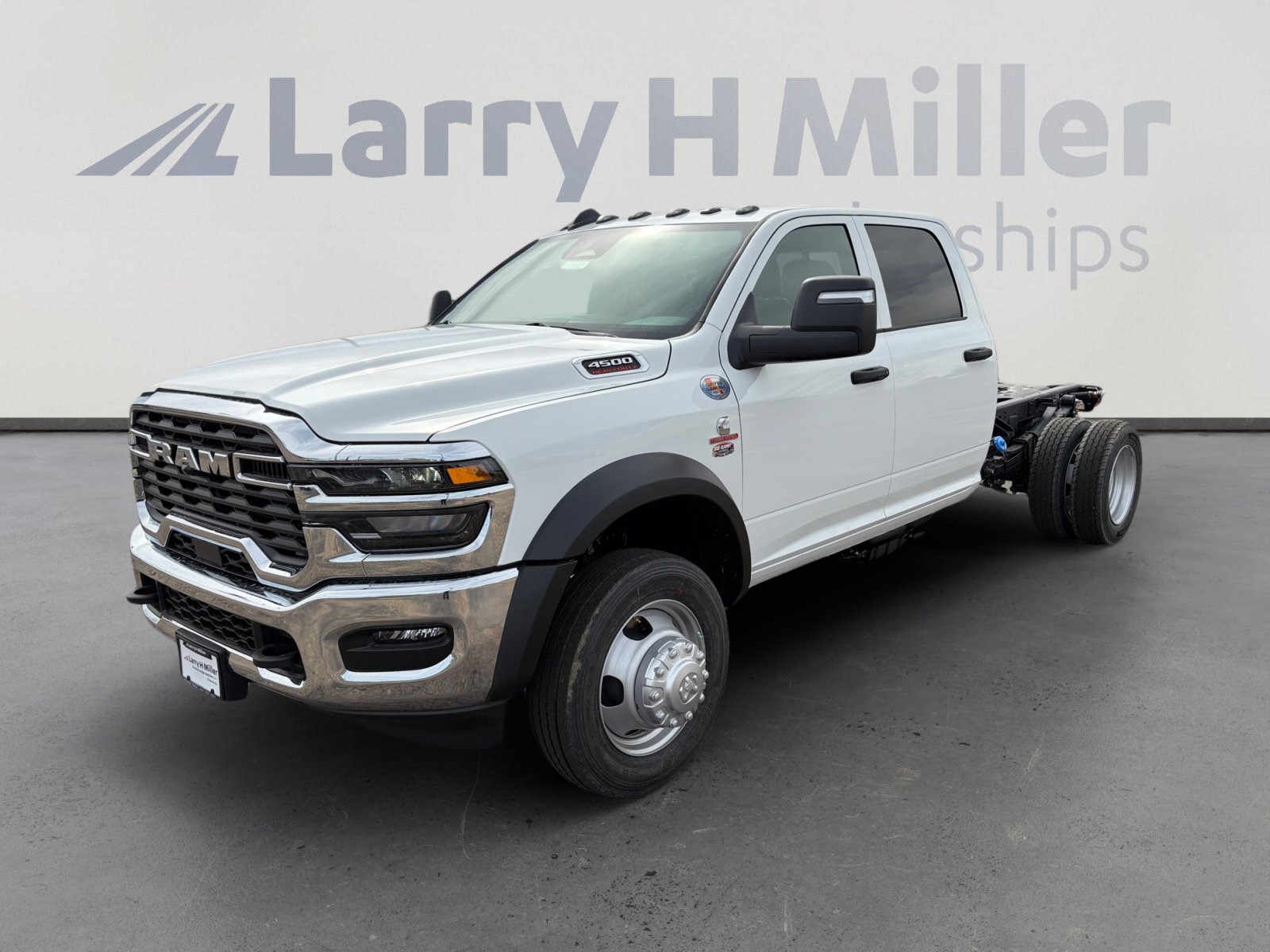 2026 RAM 4500 Tradesman 4X4 Crew Cab DRW 173" WB's photo
