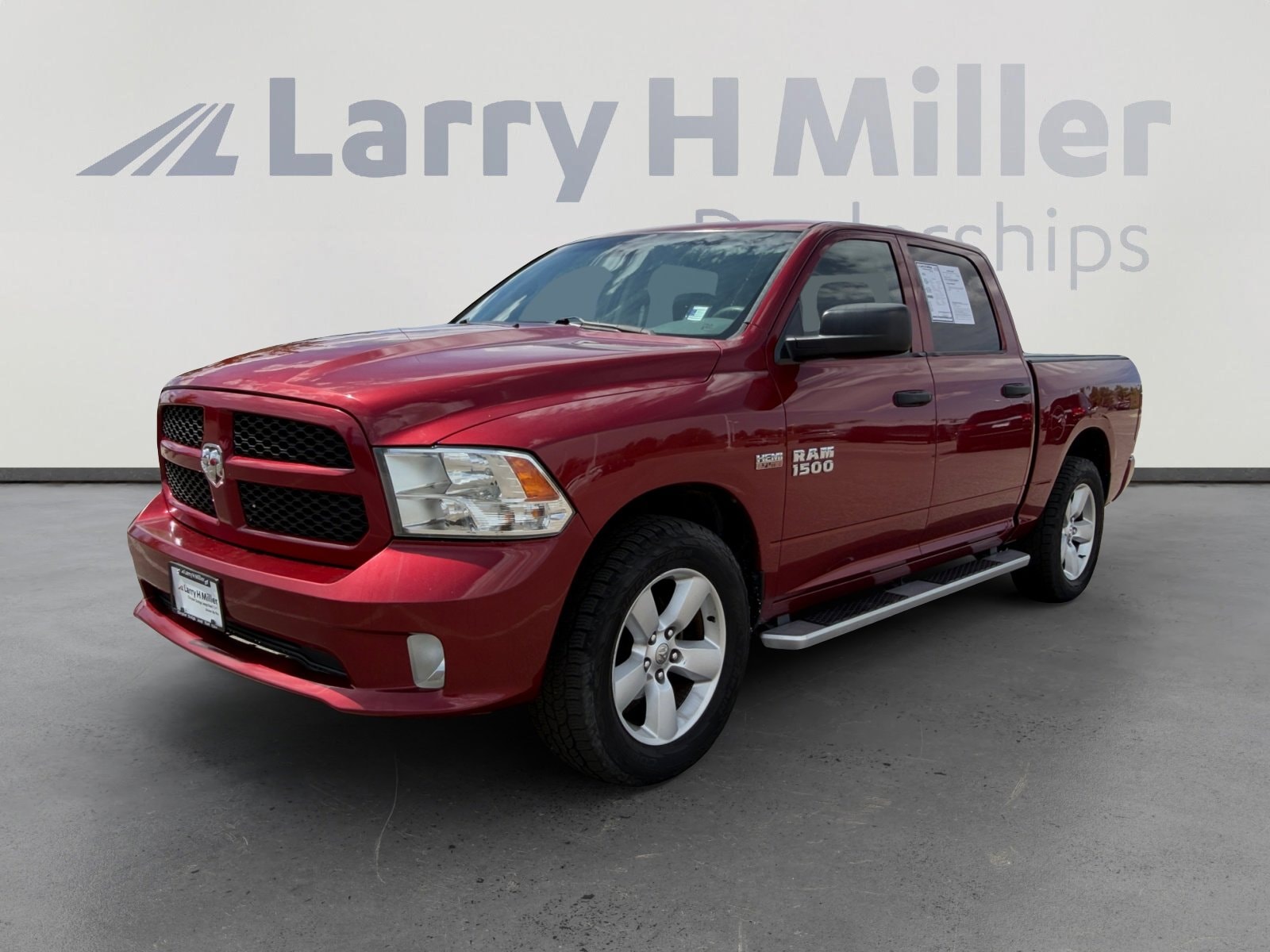 2014 RAM 1500 Express 4x4 Crew Cab's photo