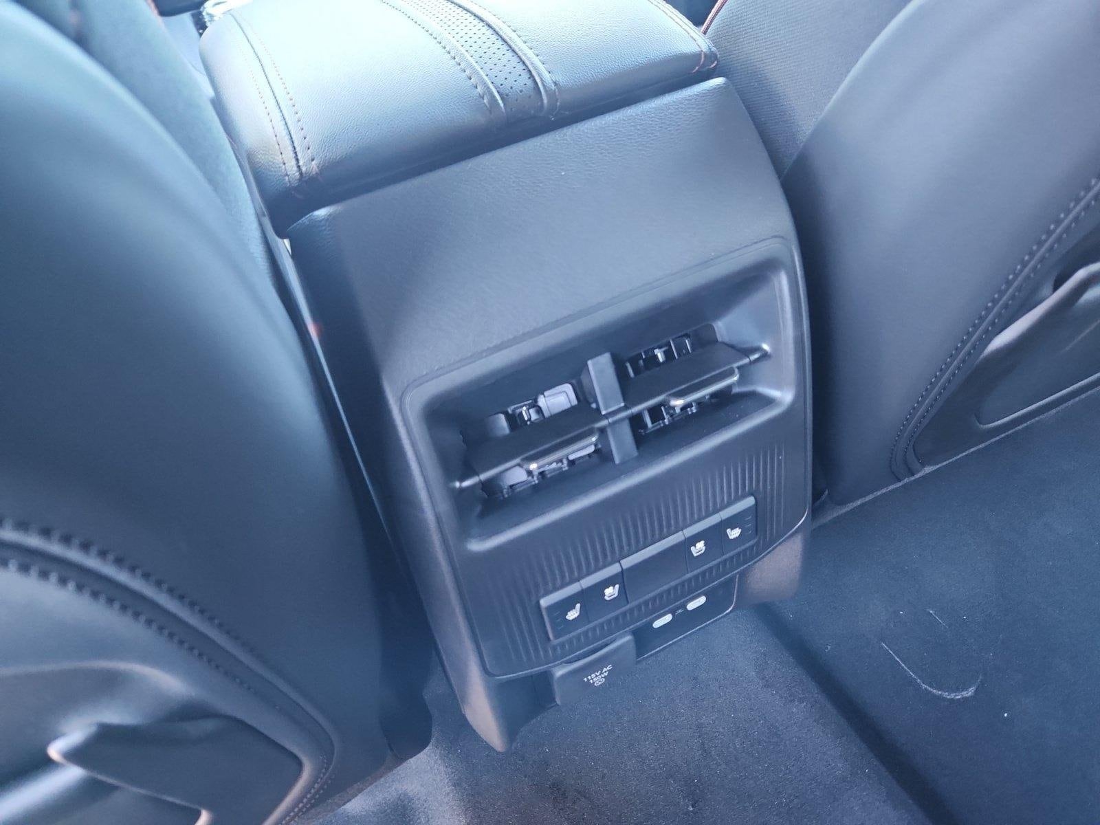 2025 Jeep Wagoneer S Launch Edition - Photo 32