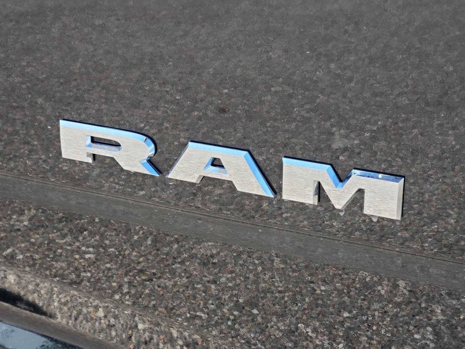 2025 RAM 2500 Laramie - Photo 23
