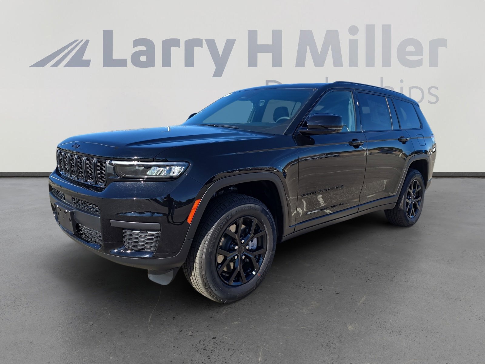 2025 Jeep Grand Cherokee L Altitude X 4x4's photo
