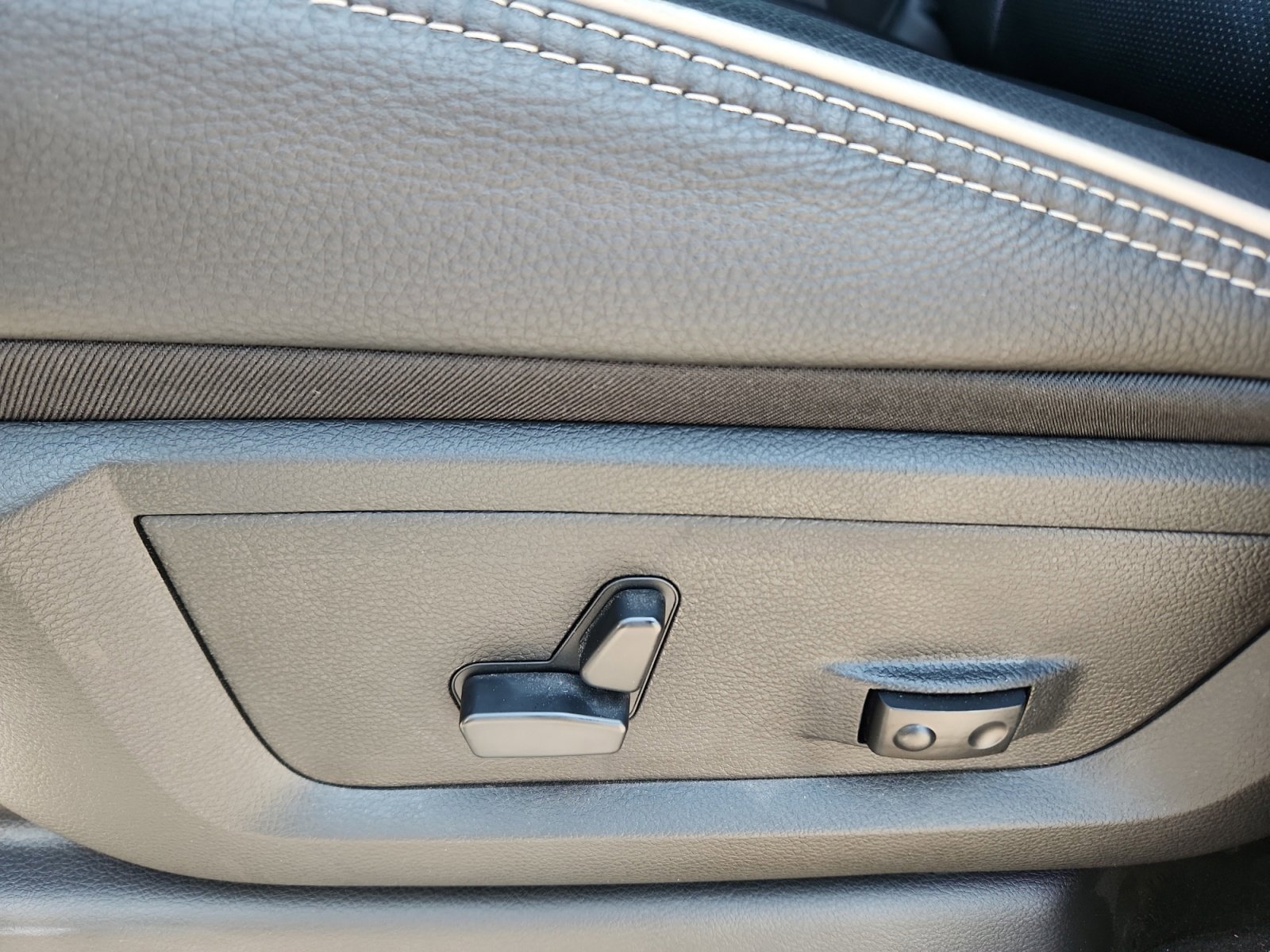 2025 RAM 2500 Limited - Photo 14