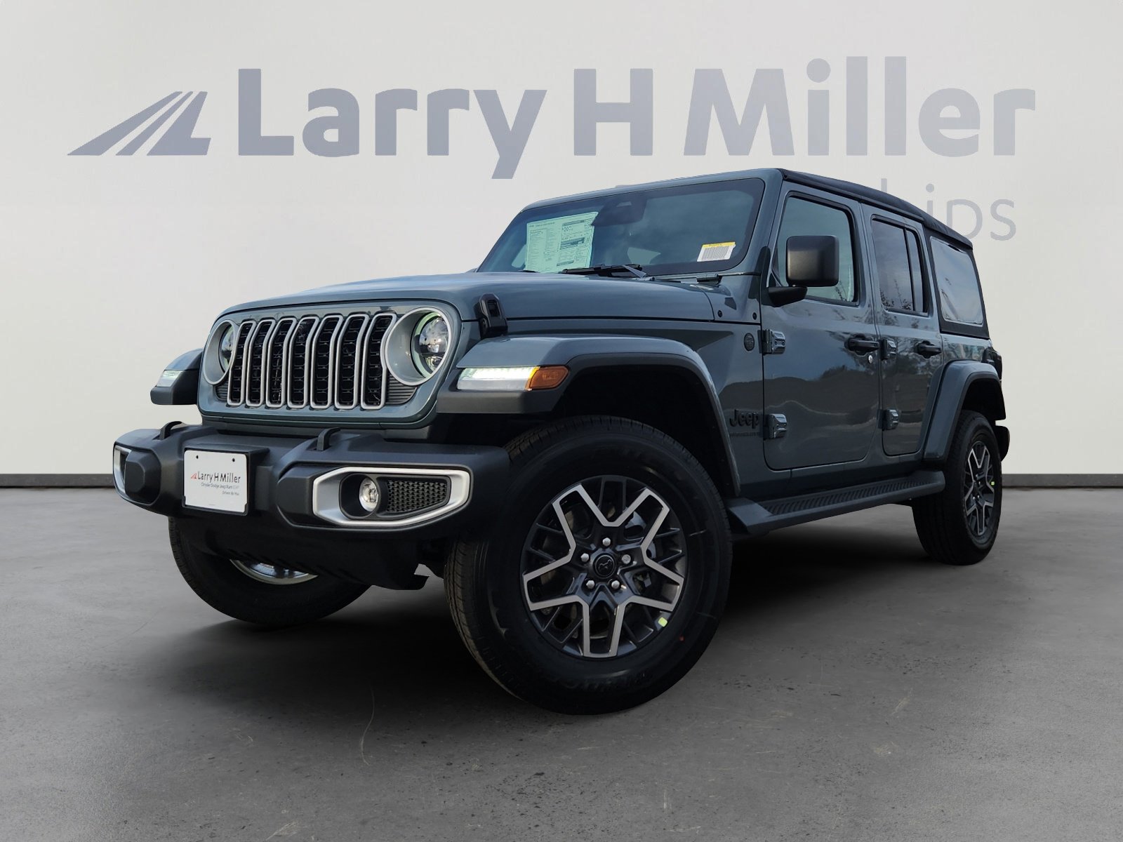 2026 Jeep Wrangler 4-Door Sahara's photo