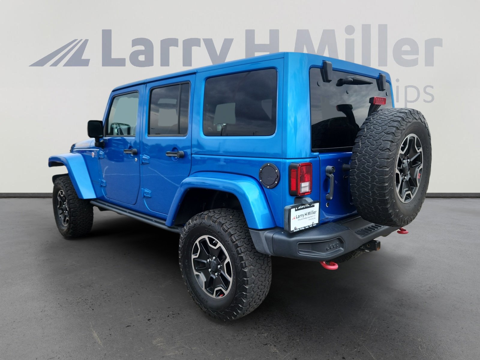2016 Jeep Wrangler Unlimited Rubicon photo 2