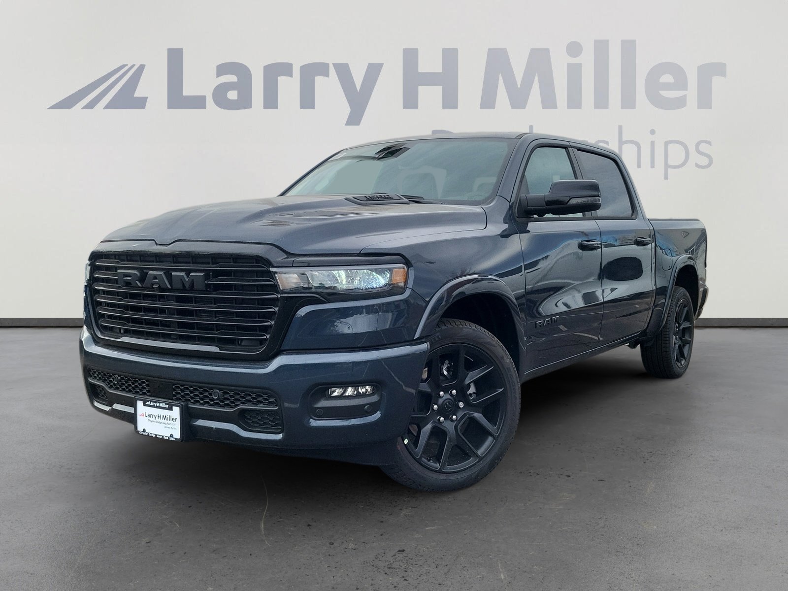 2026 RAM Ram 1500 Pickup Laramie's photo