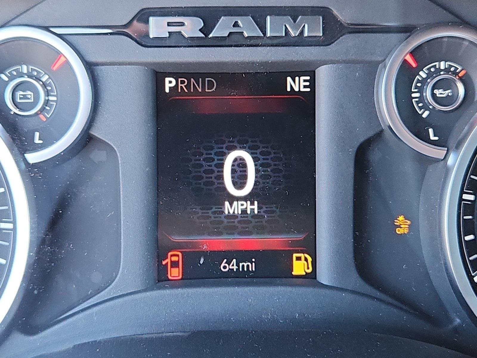 2025 RAM 3500 Chassis Tradesman - Photo 11