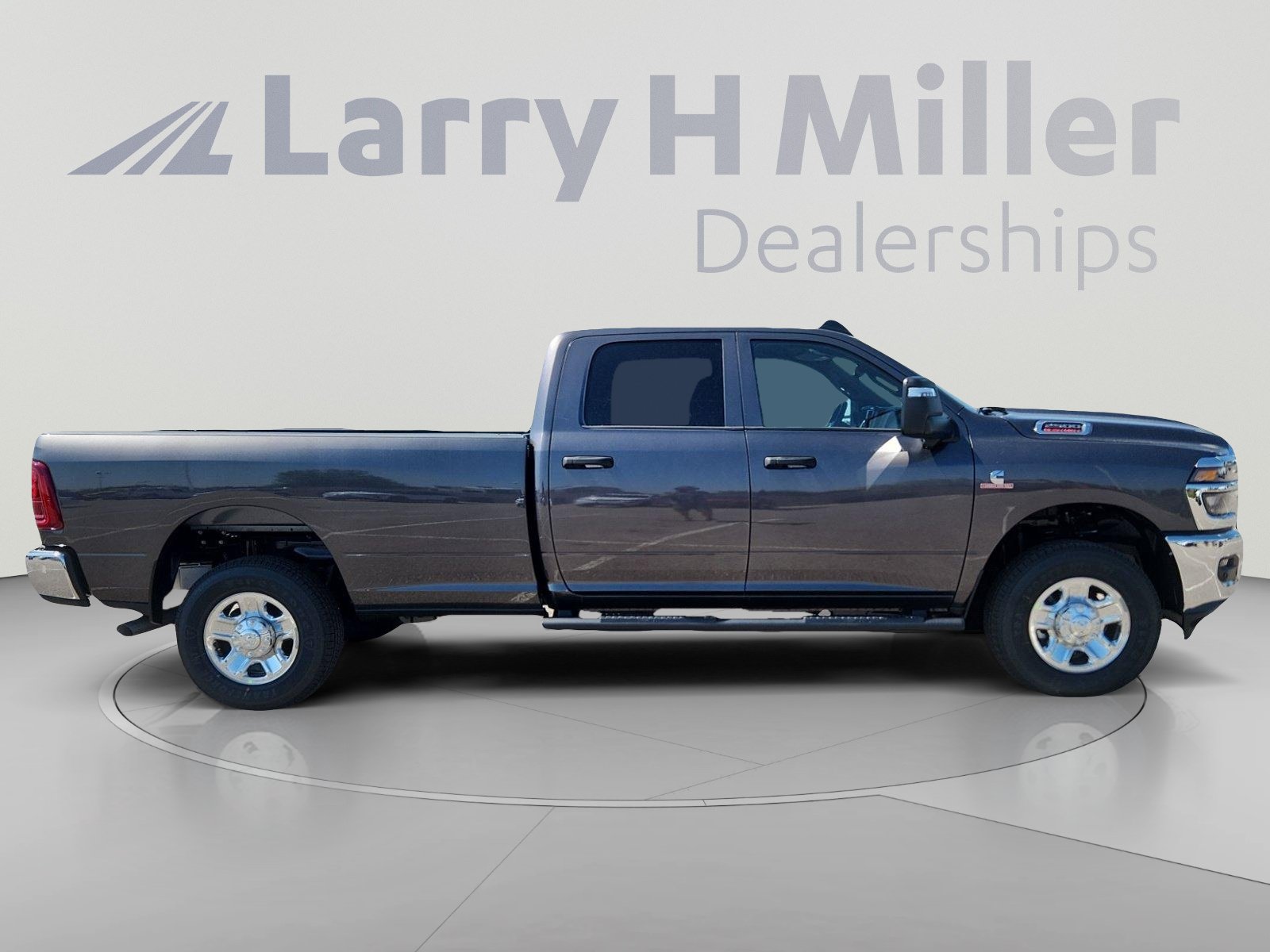 2025 RAM 2500 Tradesman - Photo 6